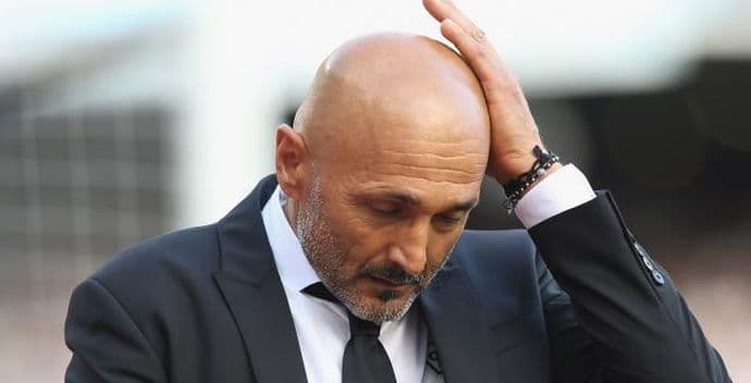 VIDEO: Spaleti lupao glavom o sto zbog novinara VIDEO: Spaleti lupao glavom o sto zbog novinara