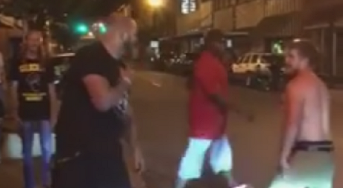 Evo zašto nije dobra ideja napasti MMA borca (Video) Evo zašto nije dobra ideja napasti MMA borca (Video)