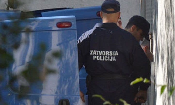 Tvrdi da novinari i ostali nijesu bili uključeni u njegov šverc droge Tvrdi da novinari i ostali nijesu bili uključeni u njegov šverc droge