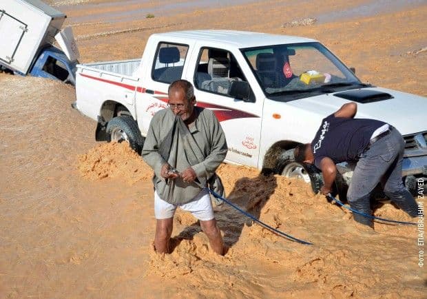 EGIPAT: Najmanje 18 ljudi poginulo u poplavama EGIPAT: Najmanje 18 ljudi poginulo u poplavama