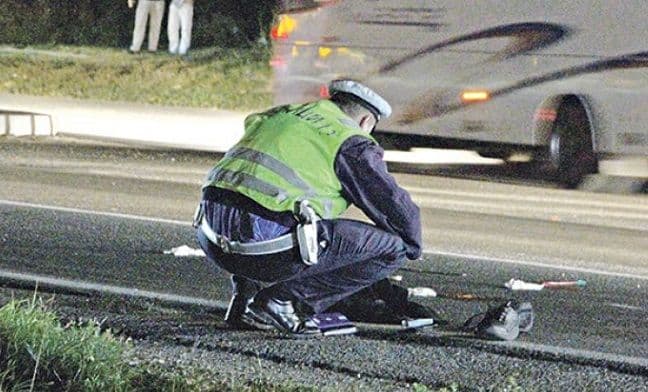 Pijani svatovi se trkali kolima, pa pregazili dvije žene Pijani svatovi se trkali kolima, pa pregazili dvije žene