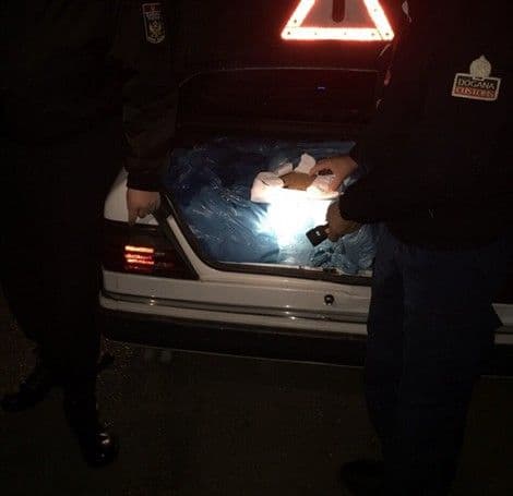 Spriječen pokušaj krijumčarenja 140 kg rezanog duvana Spriječen pokušaj krijumčarenja 140 kg rezanog duvana