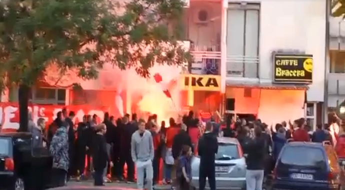 Slavlje i bakljada Delija u Baru (Video) Slavlje i bakljada Delija u Baru (Video)