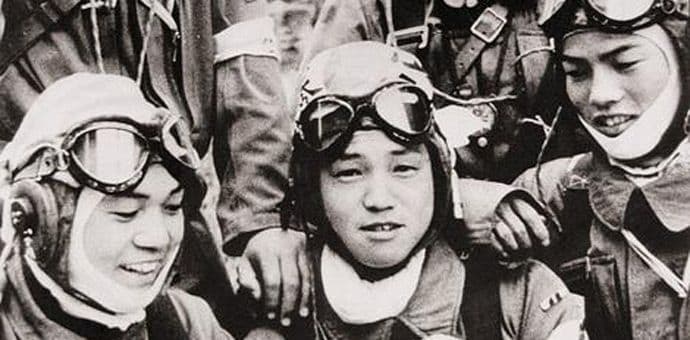 Zašto su kamikaze nosile pilotske kape? Zašto su kamikaze nosile pilotske kape?