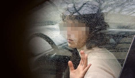 Policajac djevojku četiri dana silovao i tukao u automobilu Policajac djevojku četiri dana silovao i tukao u automobilu