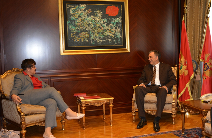 Vujanović odlikovao Hrebičkovu “Medaljom za zasluge” Vujanović odlikovao Hrebičkovu “Medaljom za zasluge”