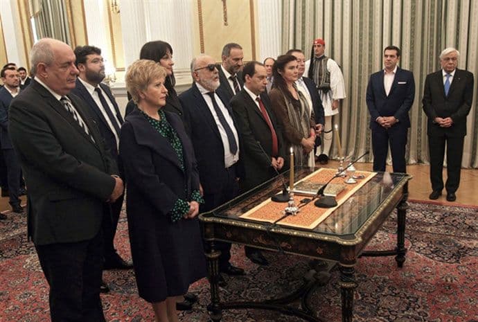 Cipras formirao novu vladu da bi nastavio nepopularne reforme Cipras formirao novu vladu da bi nastavio nepopularne reforme