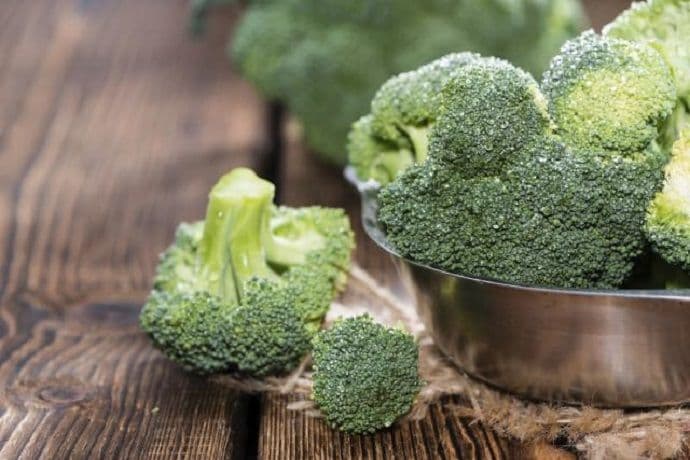 Pet namirnica koje čiste tijelo od nikotina Pet namirnica koje čiste tijelo od nikotina