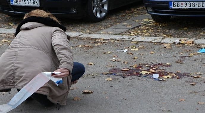 Vatreni obračun: Pucali na čovjeka pred djecom Vatreni obračun: Pucali na čovjeka pred djecom