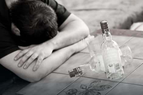 SOS TELEFON: Mladi Nikšićani sve više piju SOS TELEFON: Mladi Nikšićani sve više piju