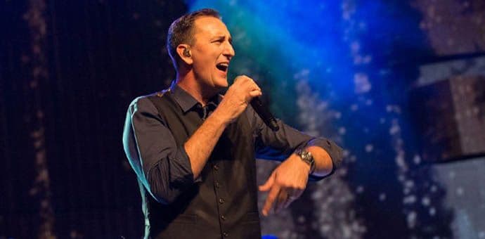 SPEKTAKL ĆETKOVIĆA U “LISINSKOM”: Pala prosidba uz “Poglede u tami” SPEKTAKL ĆETKOVIĆA U “LISINSKOM”: Pala prosidba uz “Poglede u tami”