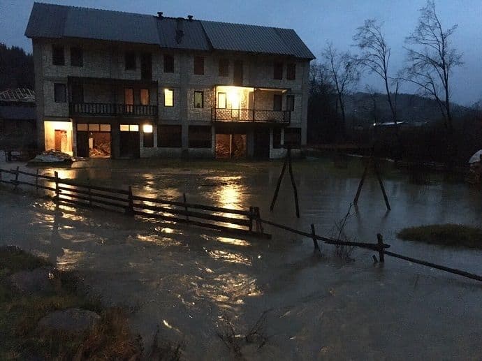 Agović: U Rožajama mirno, ugroženo oko 100 domaćinstava Agović: U Rožajama mirno, ugroženo oko 100 domaćinstava