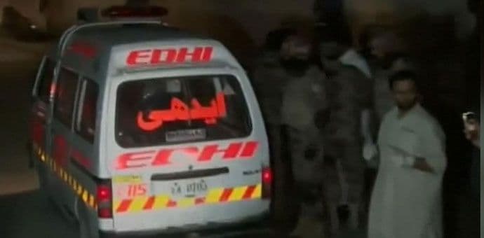 Napad ID na hram u Pakistanu, više od 40 mrtvih Napad ID na hram u Pakistanu, više od 40 mrtvih