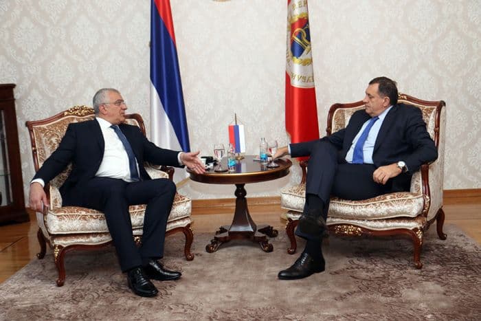 Dodik sa Mandićem o položaju srpskog naroda Dodik sa Mandićem o položaju srpskog naroda
