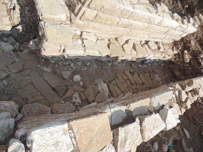 Antički Risan: Potonula Teutina Atlantida Antički Risan: Potonula Teutina Atlantida