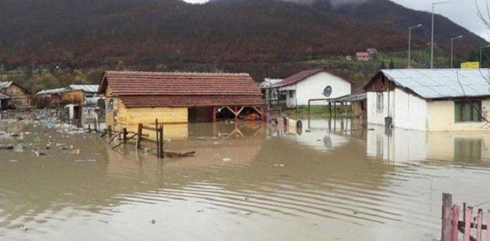 Opština Petnjica zahvalna vojsci na doprinosu u spašavanju ljudi i imovine Opština Petnjica zahvalna vojsci na doprinosu u spašavanju ljudi i imovine