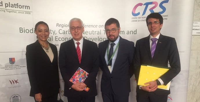 Ulagati u održivi razvoj crnogorskog turističkog proizvoda Ulagati u održivi razvoj crnogorskog turističkog proizvoda