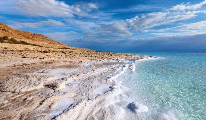 Preplivali Mrtvo more: Sedam sati agonije za istorijski poduhvat (video) Preplivali Mrtvo more: Sedam sati agonije za istorijski poduhvat (video)