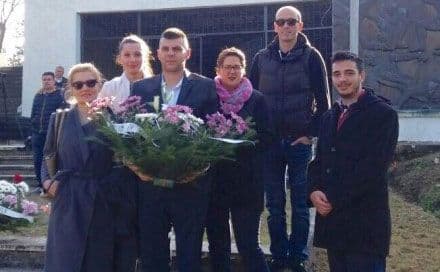 Mladi SD-a položili vijenac na Stražici Mladi SD-a položili vijenac na Stražici