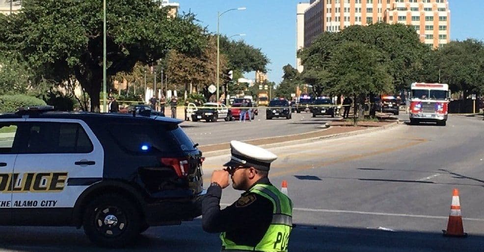 Ubijen policajac dok je ispisivao kaznu Ubijen policajac dok je ispisivao kaznu