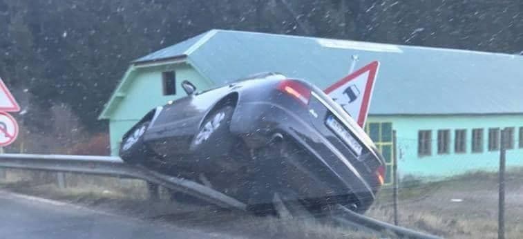 Audijem sletio s puta Audijem sletio s puta