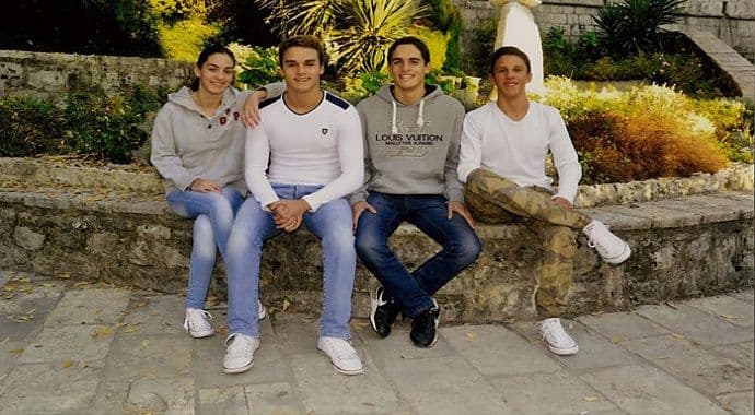 Prve četvorke rođene u Crnoj Gori danas slave 17 rođendan Prve četvorke rođene u Crnoj Gori danas slave 17 rođendan