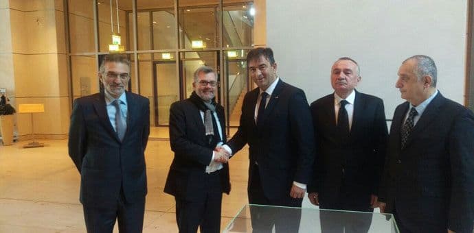 Nitan: Razgovori neslužbeni i mimo mjesta za sastanke Nitan: Razgovori neslužbeni i mimo mjesta za sastanke