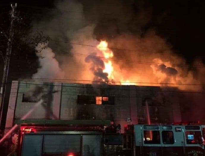 U požaru devetoro mrtvih, 25 se vodi kao nestalo U požaru devetoro mrtvih, 25 se vodi kao nestalo