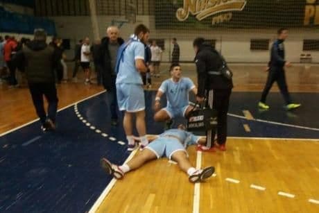 VIDEO: Opšta tuča na rukometnom meču Nikšić-Morača VIDEO: Opšta tuča na rukometnom meču Nikšić-Morača