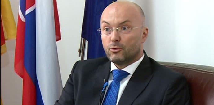 Hloben: Ulazite u NATO pod mnogo težim uslovima nego Slovačka Hloben: Ulazite u NATO pod mnogo težim uslovima nego Slovačka