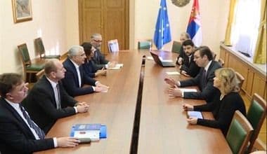 Vučić sa Mandićem i Kneževićem: Opozicionari zabrinuti za položaj Srba Vučić sa Mandićem i Kneževićem: Opozicionari zabrinuti za položaj Srba