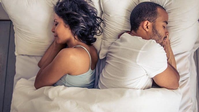 Evo šta poza u kojoj partneri spavaju otkriva o njihovoj vezi Evo šta poza u kojoj partneri spavaju otkriva o njihovoj vezi