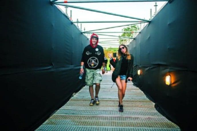 Viktor Savić se ženi 12 godina mlađom koleginicom Viktor Savić se ženi 12 godina mlađom koleginicom