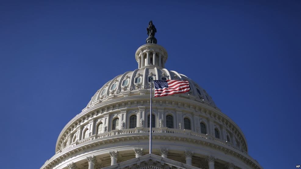 Zatvoren Kapitol Hil zbog bezbjednosne prijetnje, ispostavilo se da je u pitanju VJEŽBA Zatvoren Kapitol Hil zbog bezbjednosne prijetnje, ispostavilo se da je u pitanju VJEŽBA
