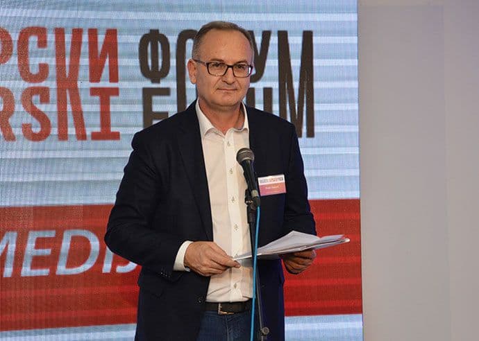 Otvoren četvrti Podgorički novinarski forum - "Laž kao roba u medijima" Otvoren četvrti Podgorički novinarski forum - "Laž kao roba u medijima"