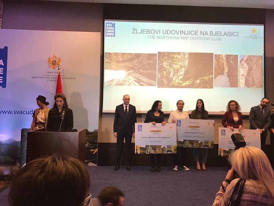 Sva čuda Crne Gore: Prva nagrada za “Legendu o 365 crkava u Svaču” Sva čuda Crne Gore: Prva nagrada za “Legendu o 365 crkava u Svaču”