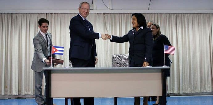 Kuba potpisala sporazum sa Guglom za brži pristup servisima Kuba potpisala sporazum sa Guglom za brži pristup servisima