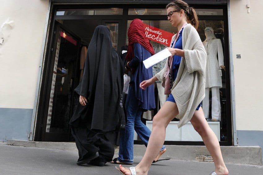 Od svih evropskih zemalja Francuzi najviše preuveličavaju broj muslimana Od svih evropskih zemalja Francuzi najviše preuveličavaju broj muslimana