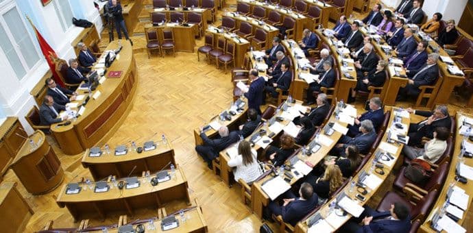 Izabrani novi poslanici parlamenta Izabrani novi poslanici parlamenta