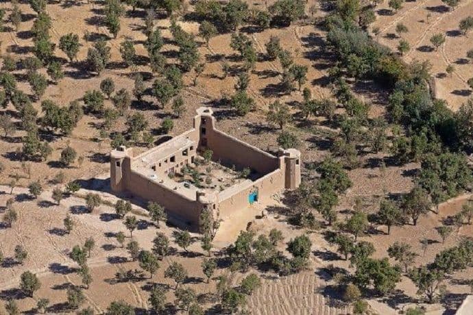 Pucnjava na aerodromu, ubijen vozač i pet službenica Pucnjava na aerodromu, ubijen vozač i pet službenica