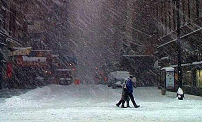 Snijeg paralisao dijelove SAD: Sudari, nesreće i led Snijeg paralisao dijelove SAD: Sudari, nesreće i led