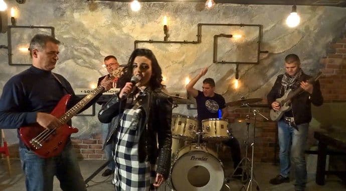 Jesenjin snima spot za pjesmu ''Ona te ne voli'' Jesenjin snima spot za pjesmu ''Ona te ne voli''