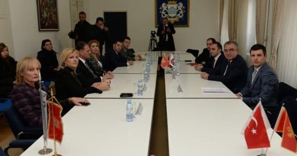 Uskoro počinje rekonstrukcija Sat kule i Trga Bećir-bega Osmanagića Uskoro počinje rekonstrukcija Sat kule i Trga Bećir-bega Osmanagića