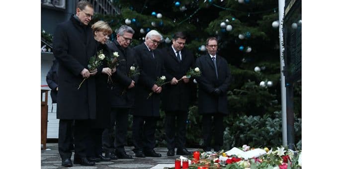 Policija uhapsila pogrešnog, naoružani terorista u bijegu Policija uhapsila pogrešnog, naoružani terorista u bijegu