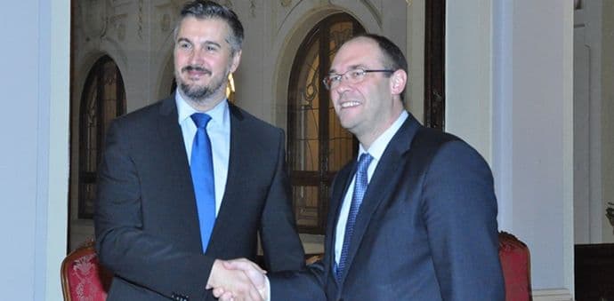 Pejović - Štir: Učimo od Hrvatske kako se pregovara sa EU Pejović - Štir: Učimo od Hrvatske kako se pregovara sa EU