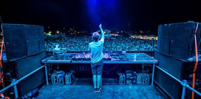 Najpovoljnije ulaznice za SDF rasprodate, u prodaji ulaznice po promo cijeni od 24.99 eura Najpovoljnije ulaznice za SDF rasprodate, u prodaji ulaznice po promo cijeni od 24.99 eura