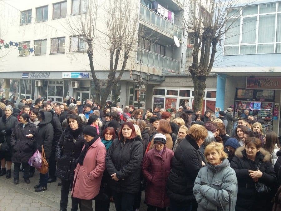 BIJELO POLJE: Majke protestovale zbog manjih naknada BIJELO POLJE: Majke protestovale zbog manjih naknada