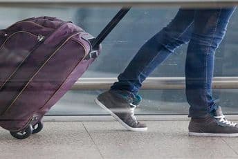 Za 25 godina iz Crne Gore iselilo 140. 000 građana Za 25 godina iz Crne Gore iselilo 140. 000 građana