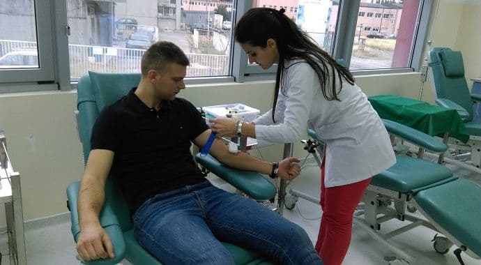 Studenti organizovali akciju dobrovoljnog davanja krvi Studenti organizovali akciju dobrovoljnog davanja krvi