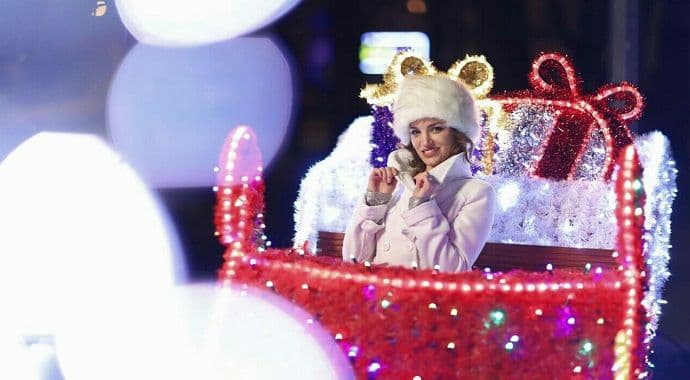 Nina Petković snimila spot za pjesmu "Nova godina" , čarolije Tivta i u zimskom ruhu Nina Petković snimila spot za pjesmu "Nova godina" , čarolije Tivta i u zimskom ruhu